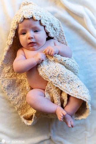 how to crochet a hooded towel